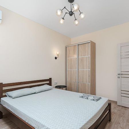 20 Deribasivska 2 Bedrooms Apartment Odessa Extérieur photo